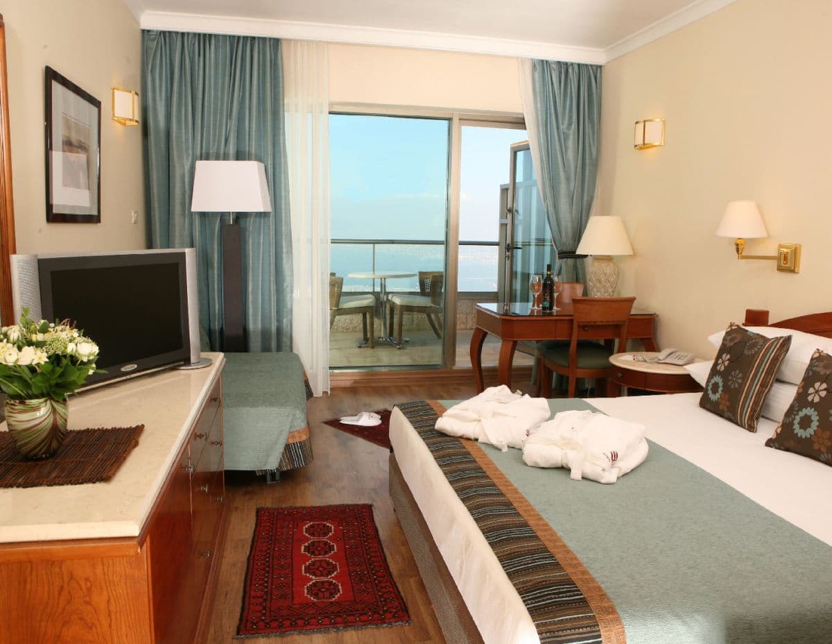 Executive Balcony Triple 1